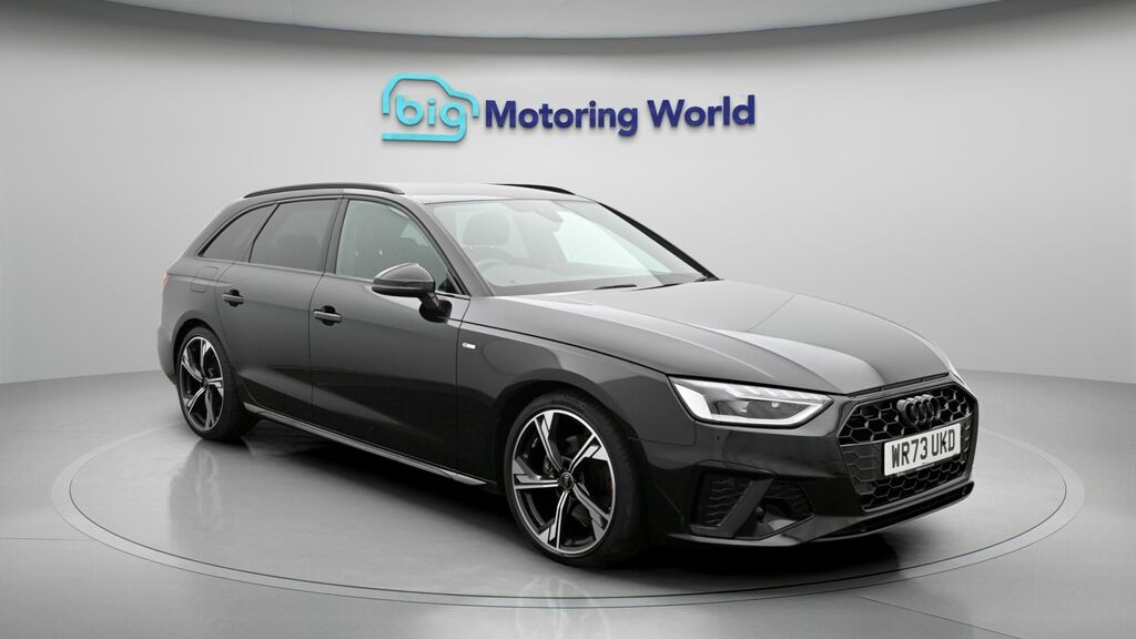 Audi A4 Avant Black Edition Black