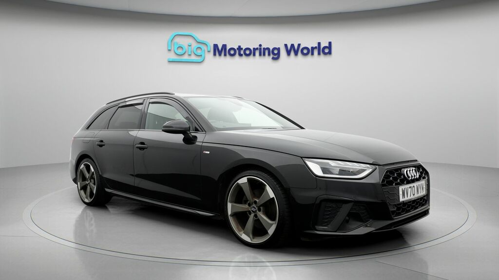 Audi A4 Avant Black Edition Black
