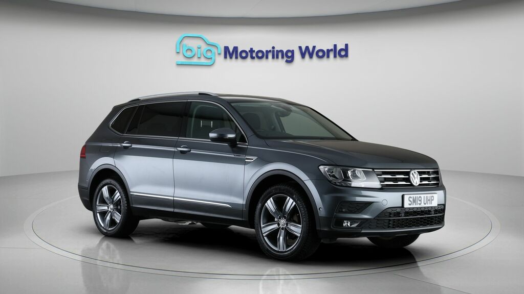 Volkswagen Tiguan Allspace Match Grey