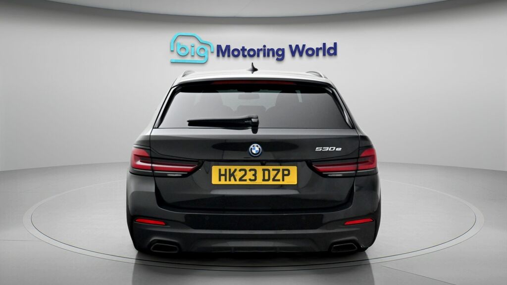 BMW 5 Series M Sport HK23DZP Black #6