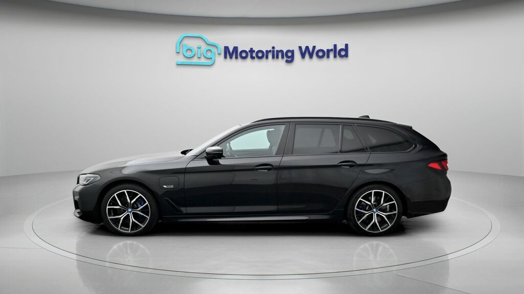 BMW 5 Series M Sport HK23DZP Black #4