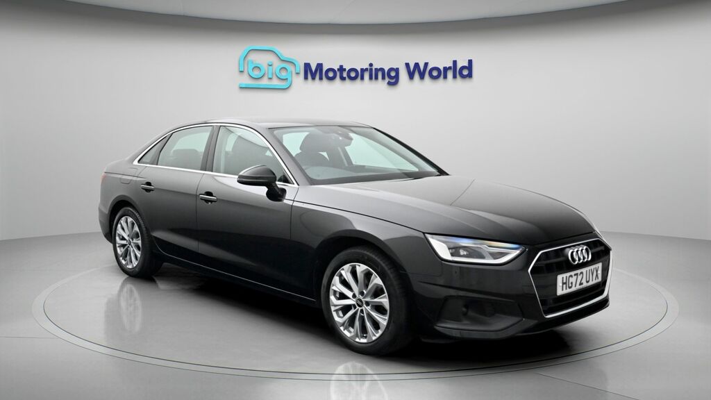 Audi A4 Technik Black