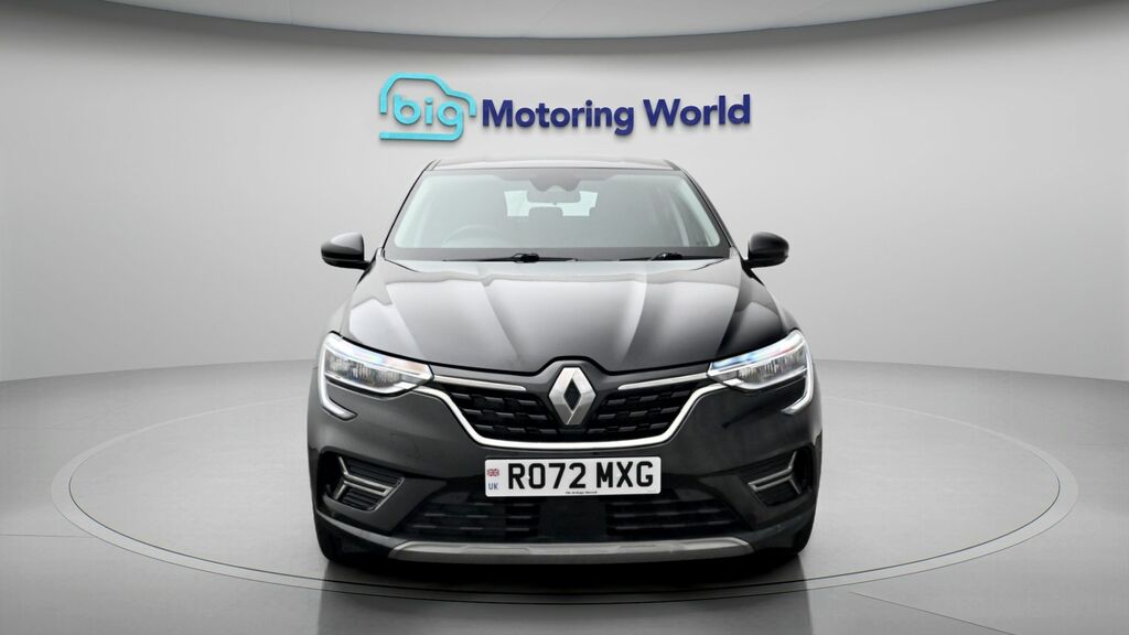 Renault Arkana Iconic Black #2