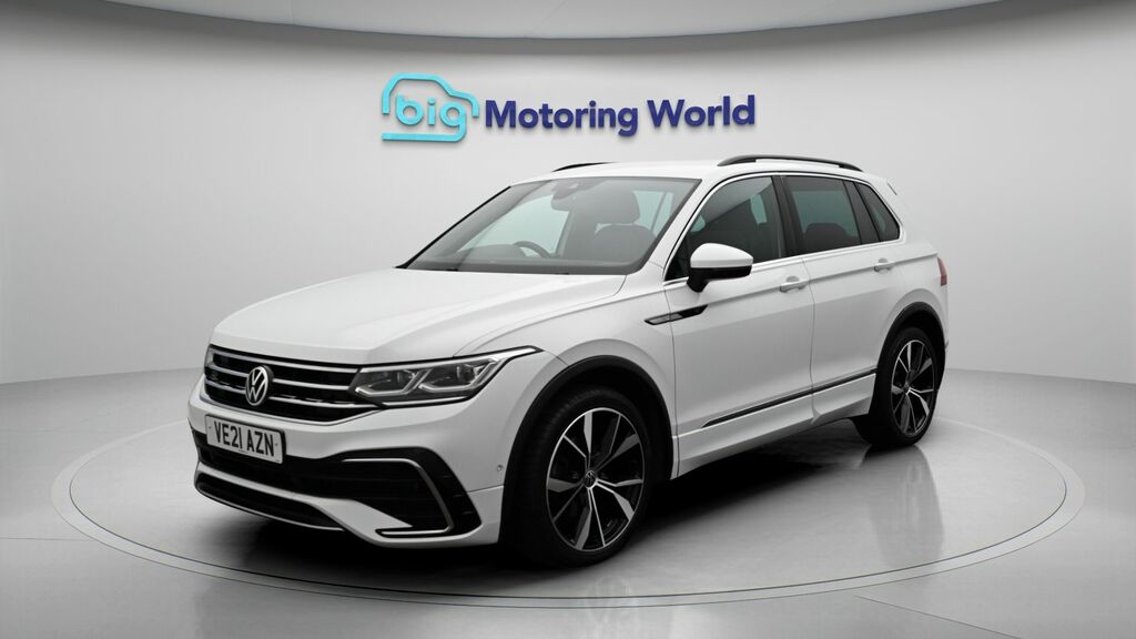 Volkswagen Tiguan R-line VE21AZN White #3
