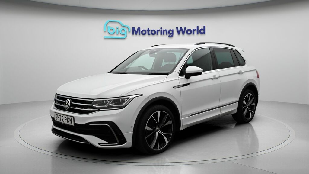 Volkswagen Tiguan R-line SH72PKN White #3