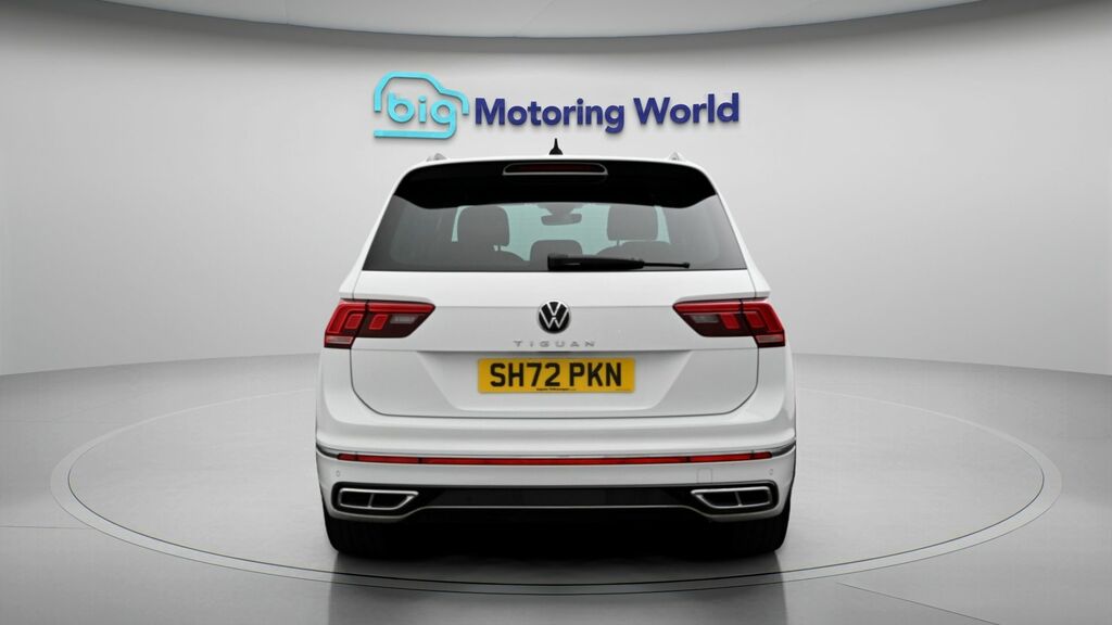Volkswagen Tiguan R-line SH72PKN White #6