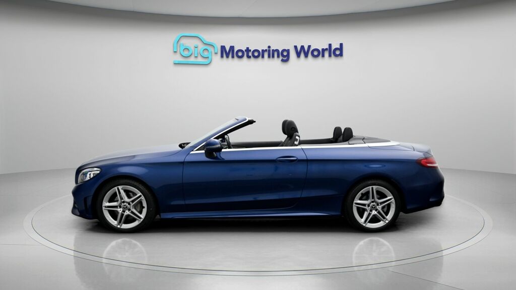 Mercedes-Benz C Class Amg Line AO20OHU Blue #4