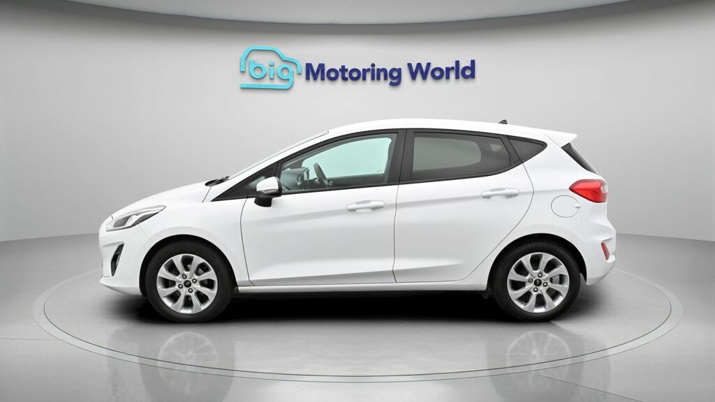 Ford Fiesta Trend White #4