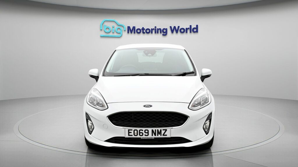 Ford Fiesta Trend White #2