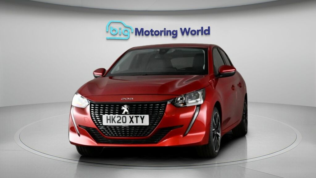 Peugeot 208 Allure Red #3