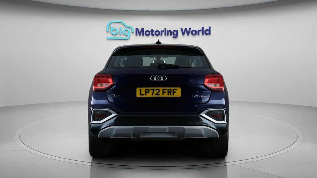 Audi Q2 Sport Blue #6