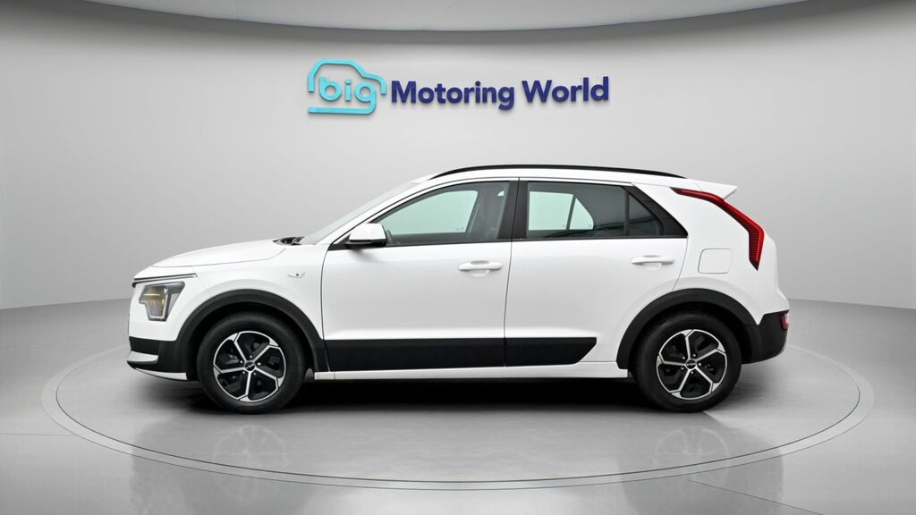 Kia Niro 2 AK23BHV White #4