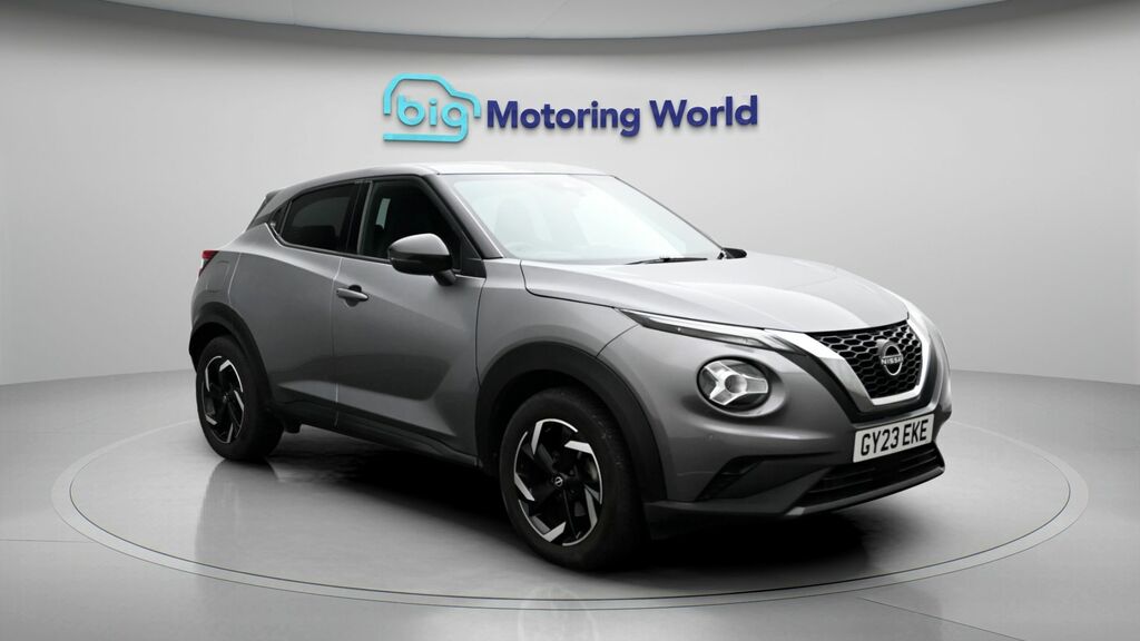 Nissan Juke N-connecta Grey