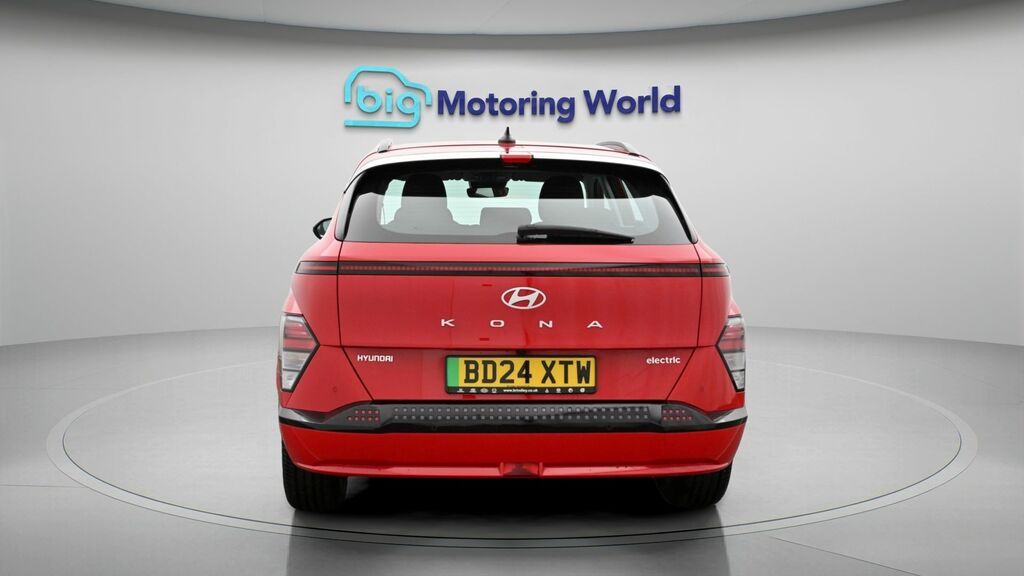 Hyundai Kona Advance Red #6