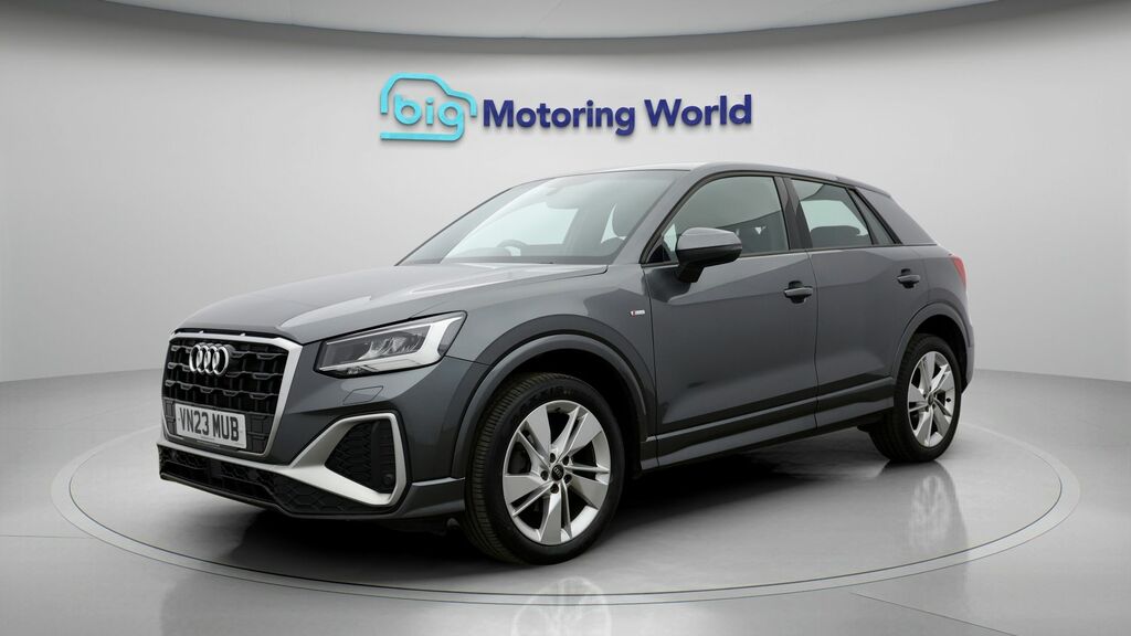 Audi Q2 S Line VN23MUB Grey #3