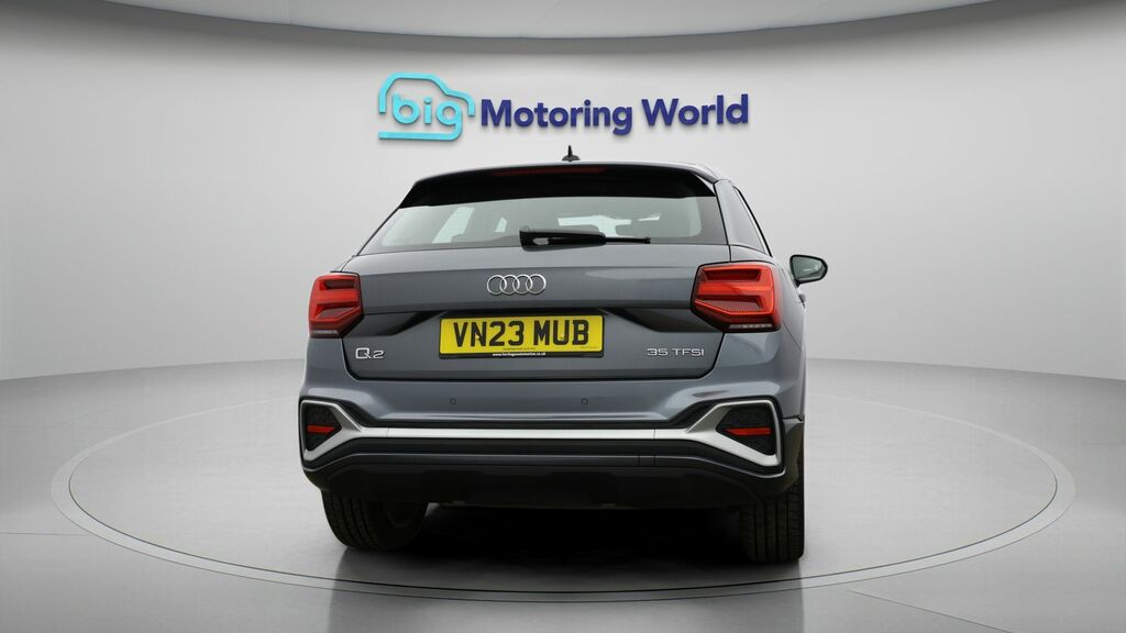 Audi Q2 S Line VN23MUB Grey #6