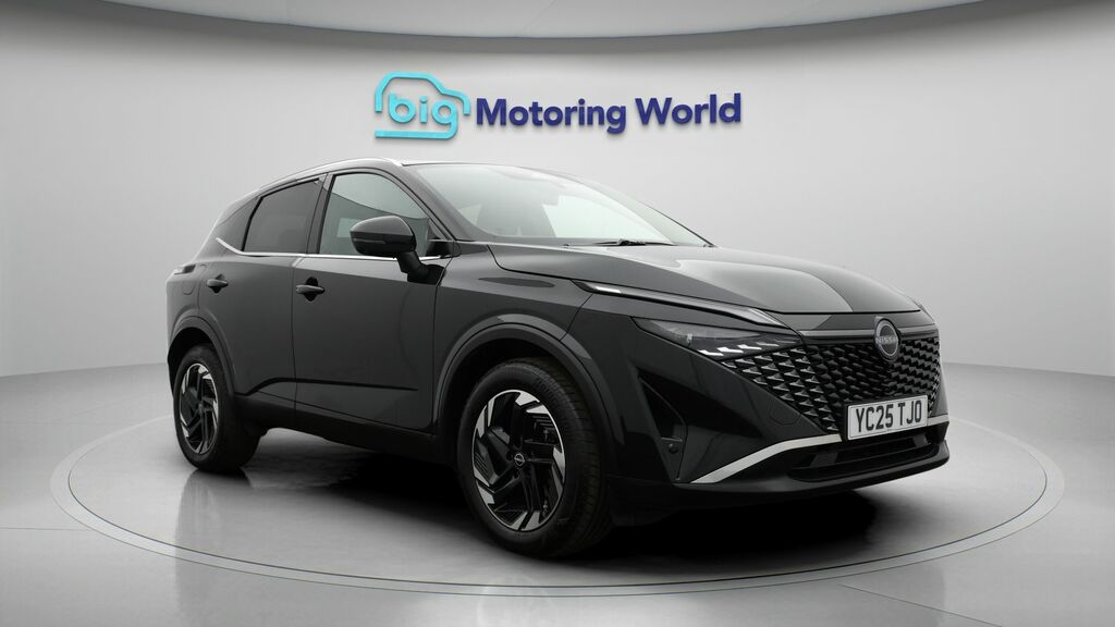 Nissan Qashqai N-connecta Black
