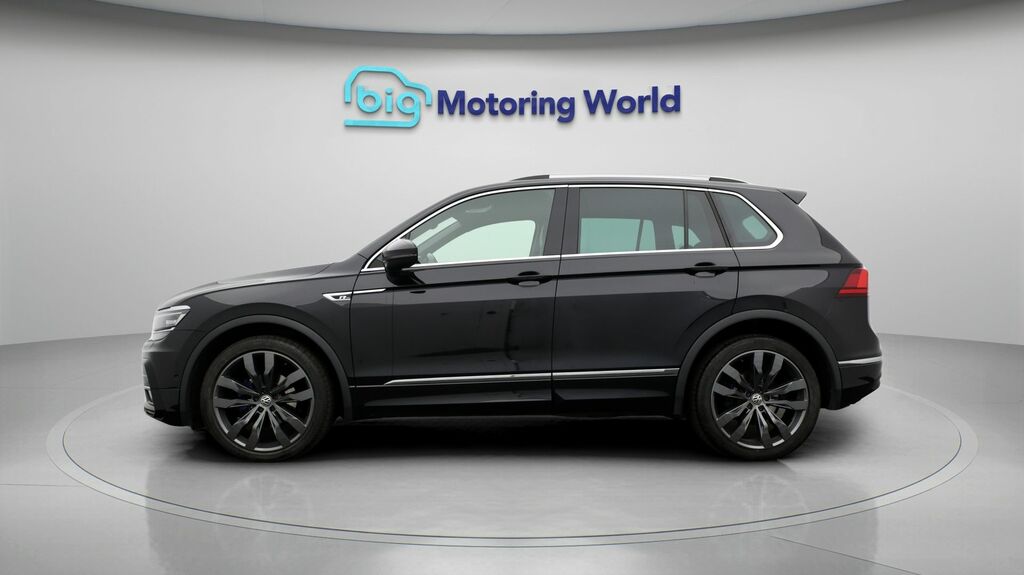 Volkswagen Tiguan R-line Tech DG20MWN Black #4