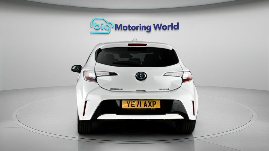 Toyota Corolla Design YE71AXP White #6