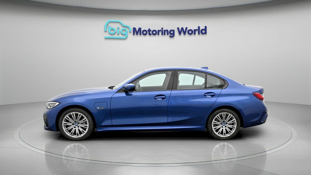 BMW 3 Series M Sport HT22HPY Blue #4