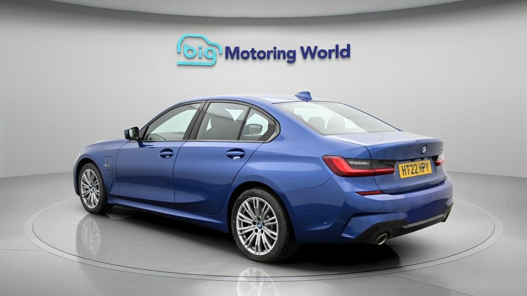 BMW 3 Series M Sport HT22HPY Blue #5