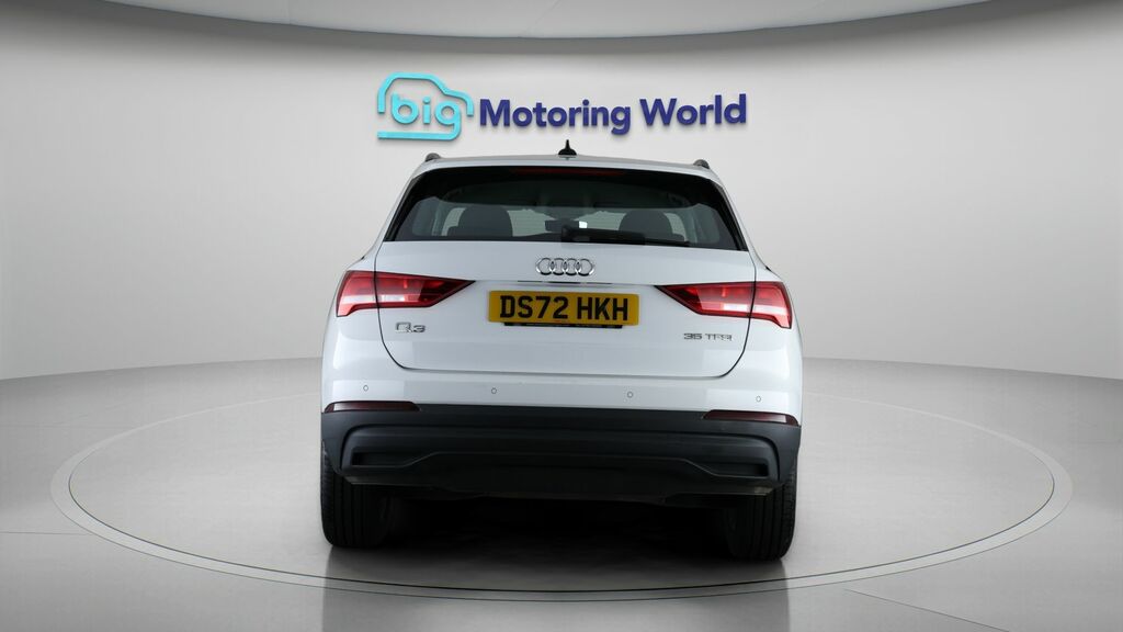 Audi Q3 Technik White #6