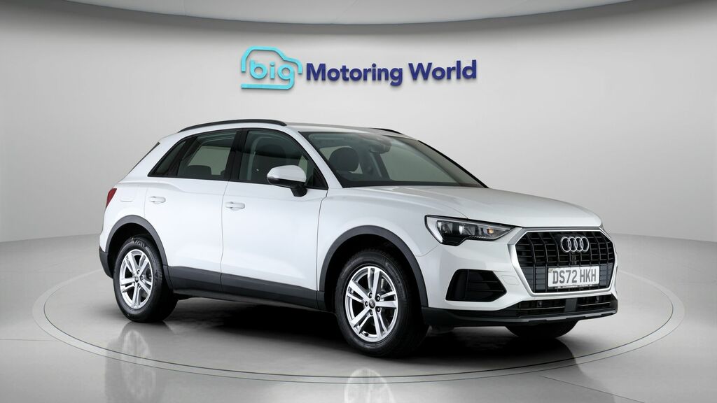 Audi Q3 Technik White