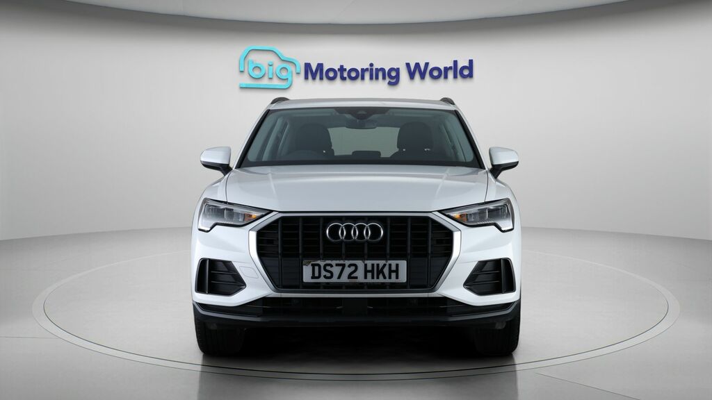 Audi Q3 Technik White #2
