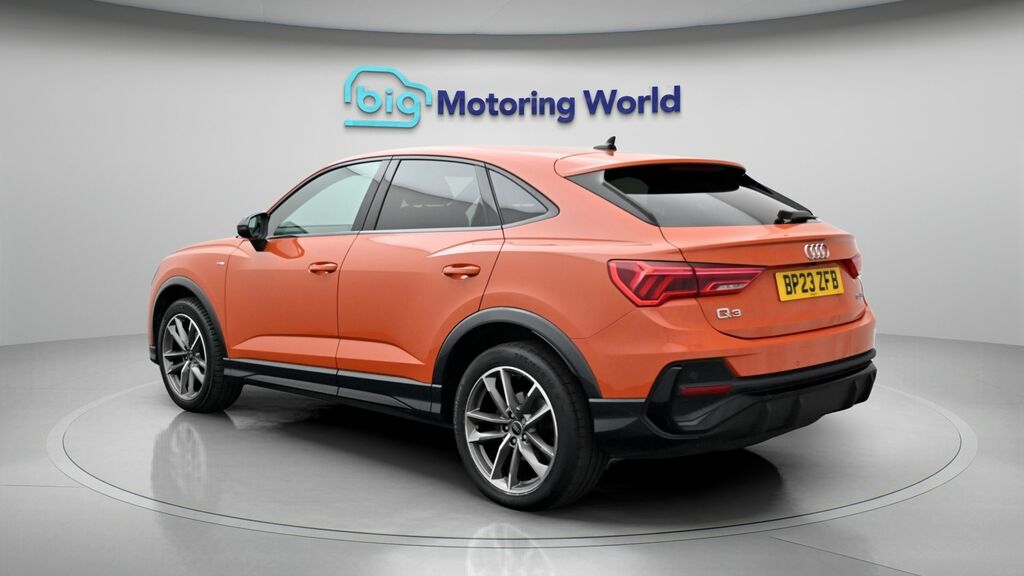 Audi Q3 Black Edition BP23ZFB Orange #5
