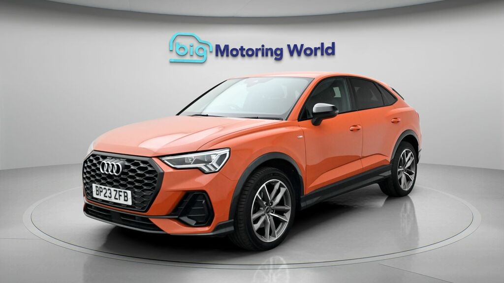 Audi Q3 Black Edition BP23ZFB Orange #3
