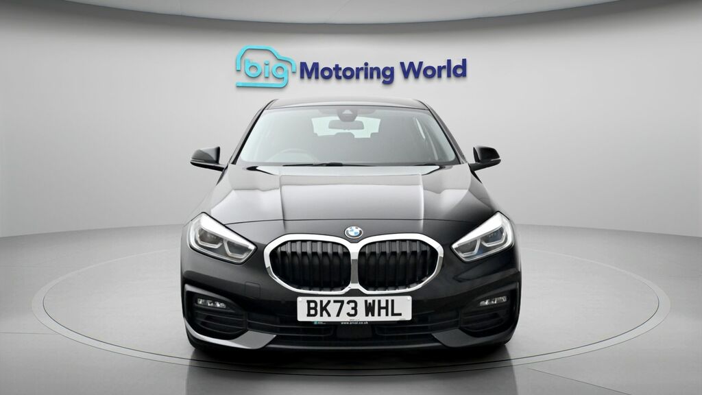 BMW 1 Series Se Black #2