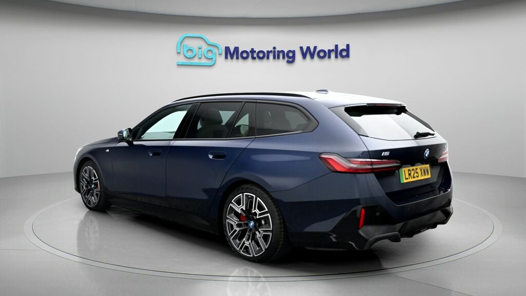 BMW i5 M Sport Pro LR25XWW Blue #5