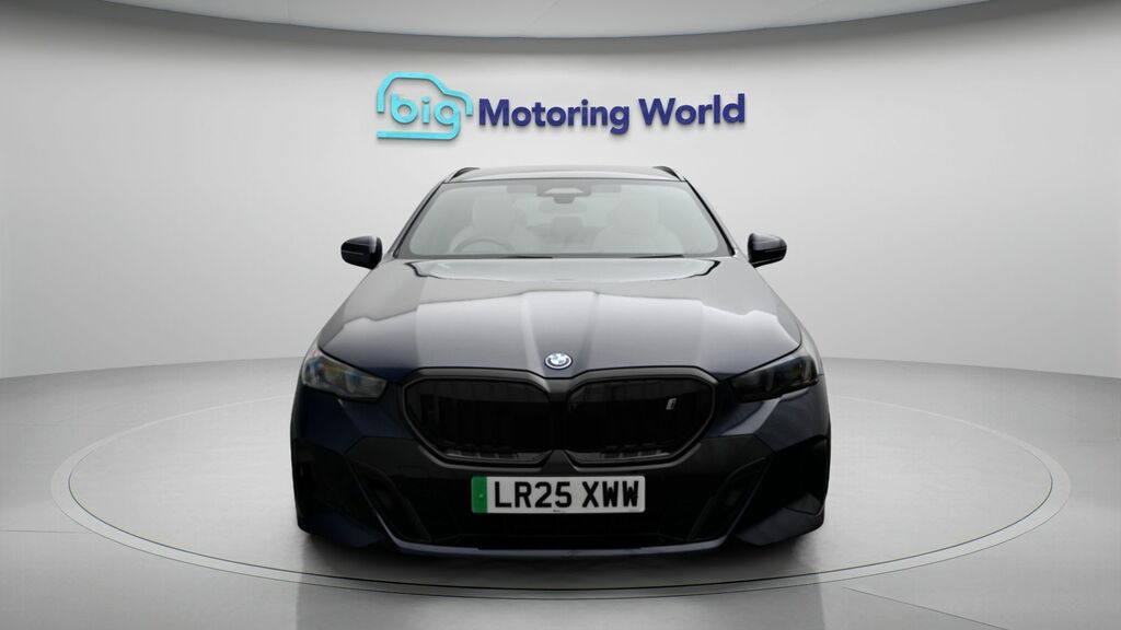 BMW i5 M Sport Pro LR25XWW Blue #2