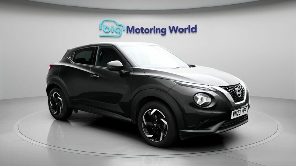 Nissan Juke N-connecta Black