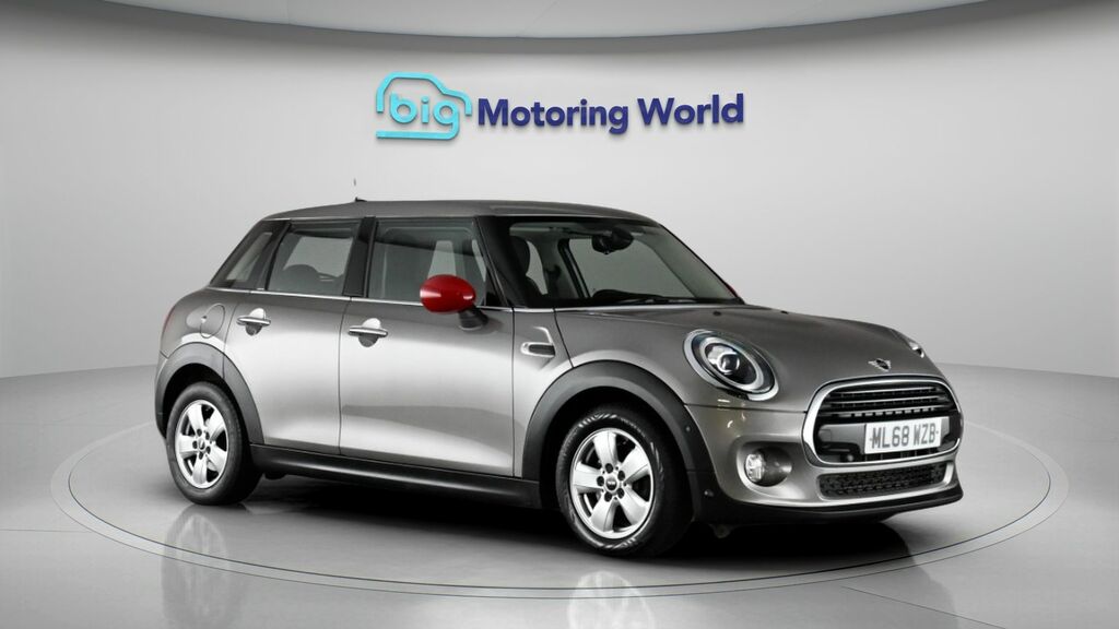 Mini Hatch Cooper Silver