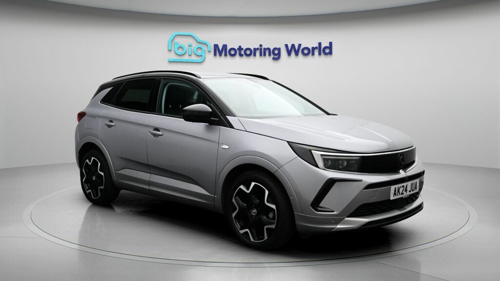 Vauxhall Grandland Ultimate Grey