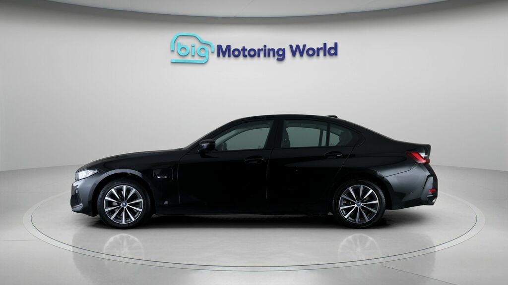 BMW 3 Series Sport Black #4