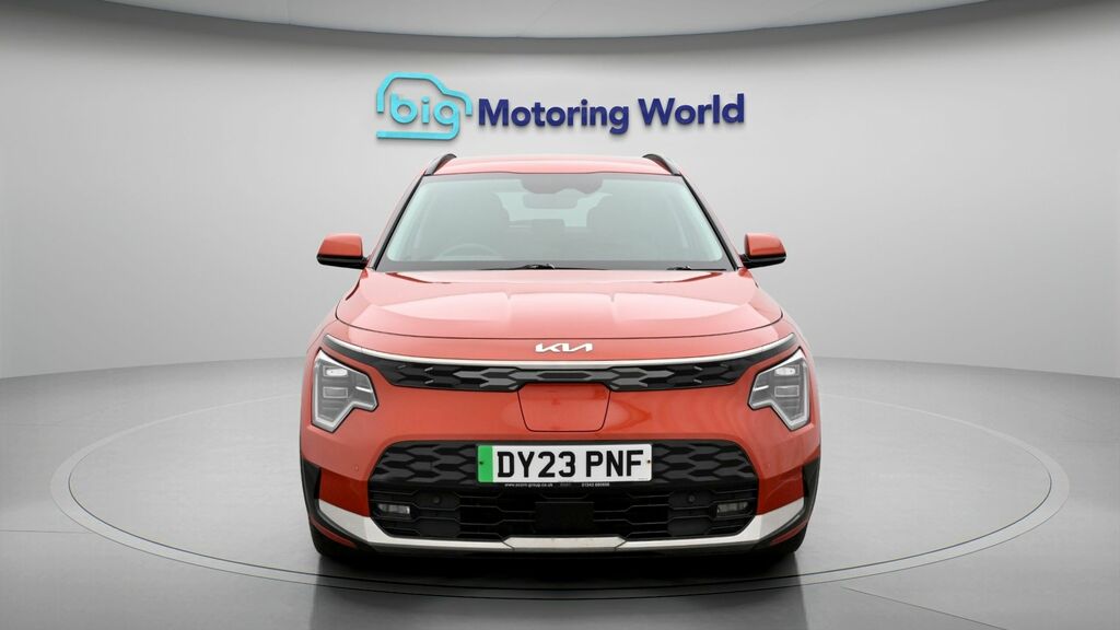 Kia Niro 3 DY23PNF Orange #2