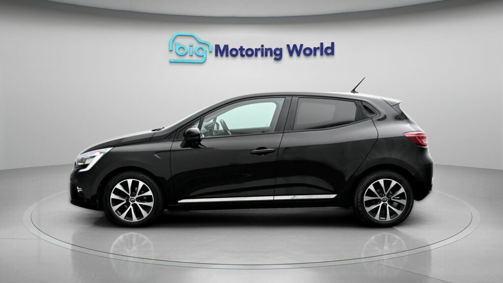 Renault Clio Iconic Black #4