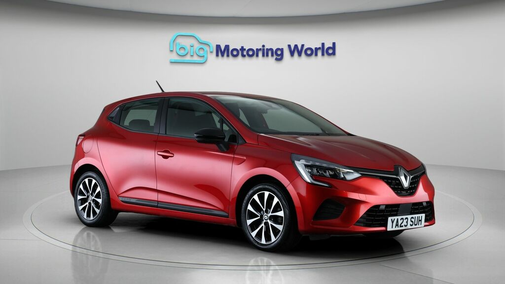 Renault Clio Evolution Red