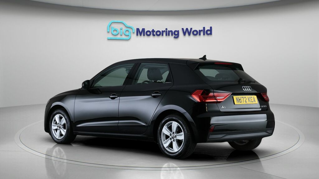 Audi A1 Technik NU72KCA Black #5