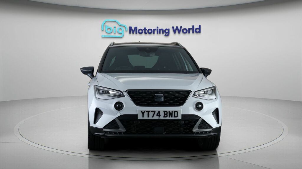 Seat Arona Fr Limited Edition YT74BWD White #2