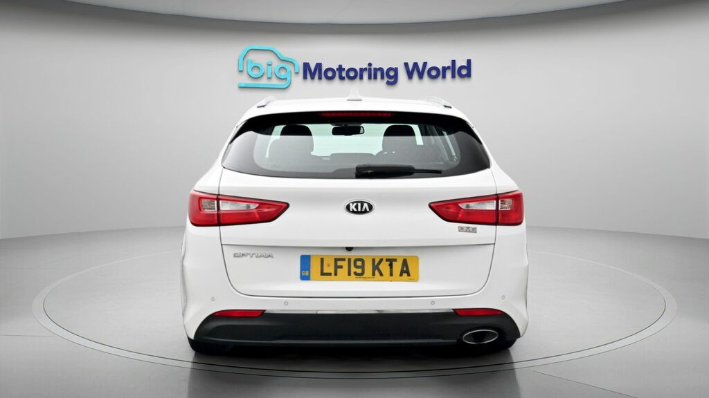 Kia Optima 2 White #6