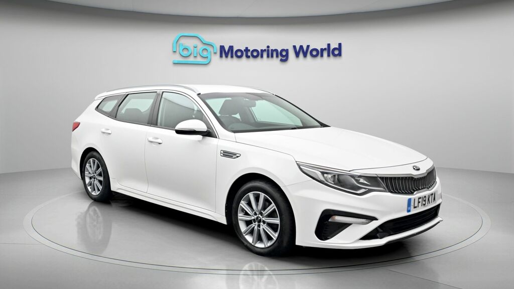 Kia Optima 2 White