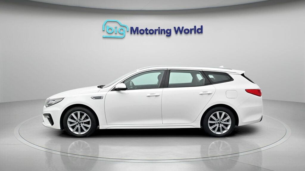 Kia Optima 2 White #4