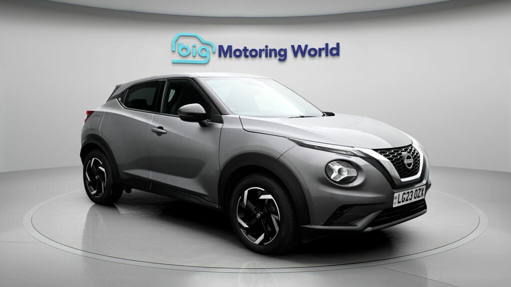 Nissan Juke N-connecta Grey