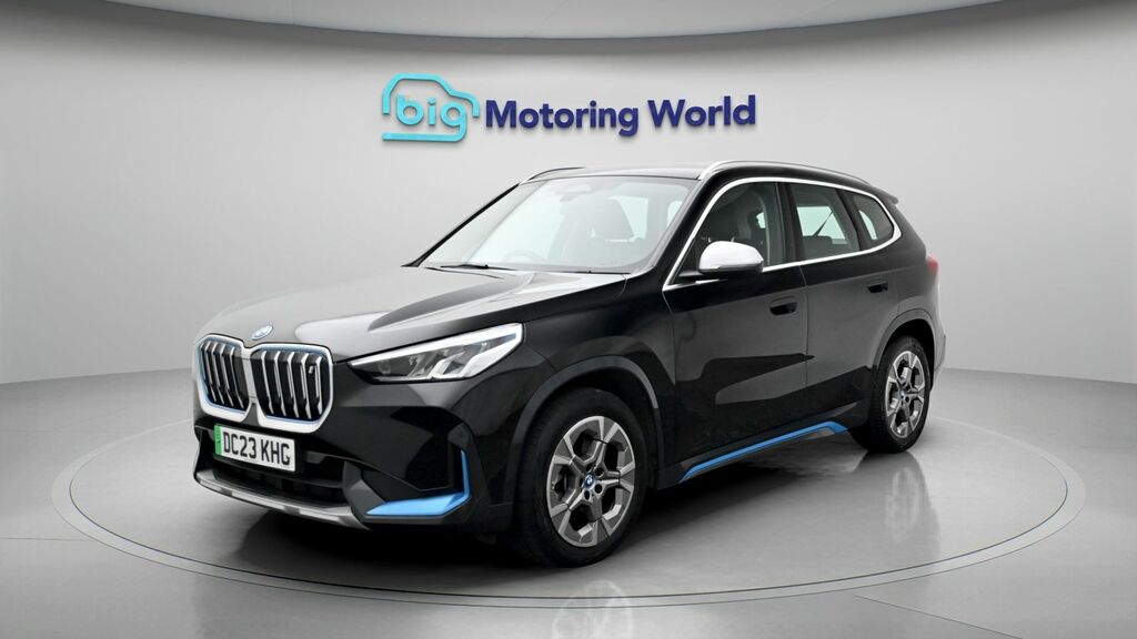 BMW iX1 Xline DC23KHG Black #3