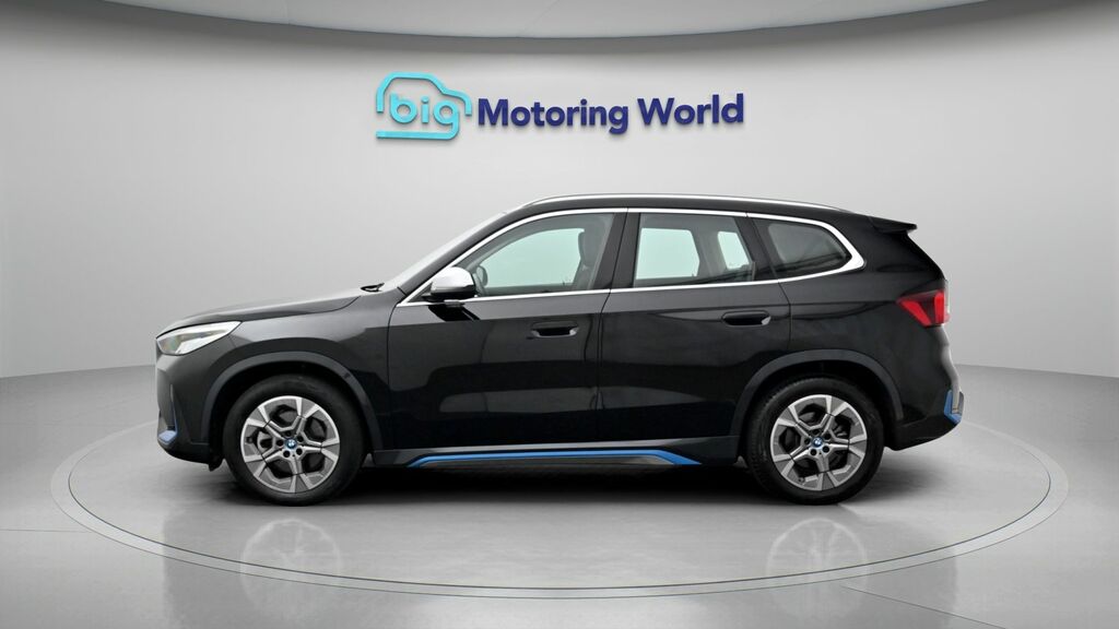 BMW iX1 Xline DC23KHG Black #4