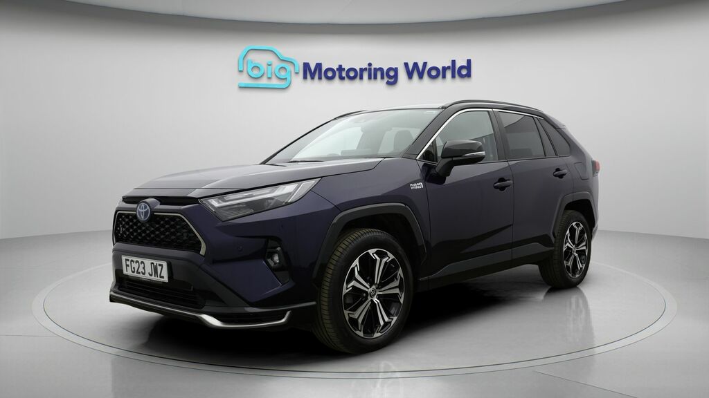 Toyota Rav 4 Dynamic Black #2