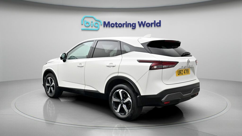 Nissan Qashqai N-connecta URZ4719 White #5